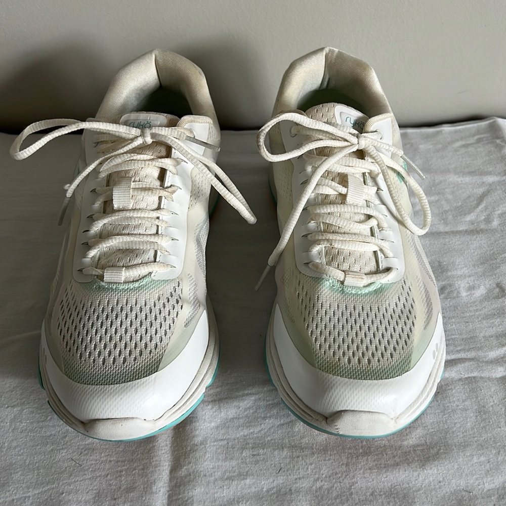 White, running sneakers, Ryka